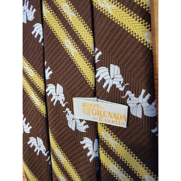 Vintage Elephant Safari Grenada by Excello Men's Tie 100% Polyester over 4" wide - Picture 7 of 10